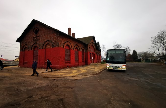 Łask: Bałagan z nazwami przystanków kolejowych