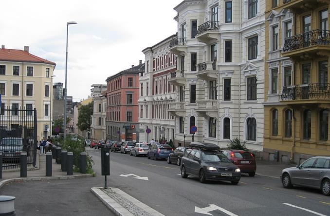 Oslo chce rozprawiać się z parkingami. Kierowcy ucierpią, rowerzyści zyskają