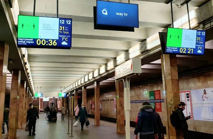 Metro Kijowskie podąża za Zachodem. Zegary do przyjazdu pociągów