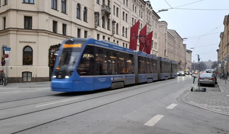 W Bawarii w tramwaju, pociągu czy sklepie tylko ze specjalną maseczką W Bawarii w tramwaju, pociągu czy sklepie tylko ze specjalną maseczką