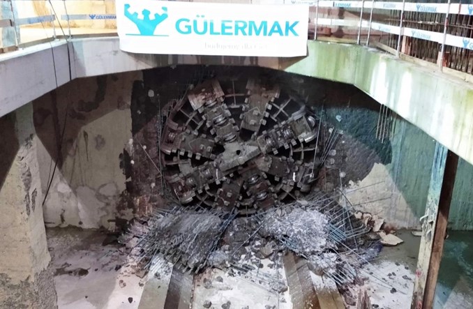 Metro na Bródno: Pierwszy tunel w całości wydrążony. Maria kończy pracę