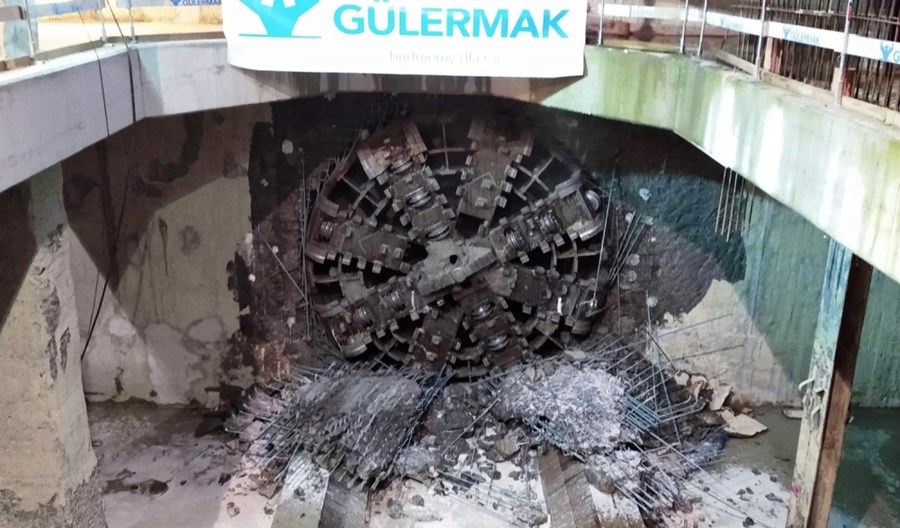 Metro na Bródno: Pierwszy tunel w całości wydrążony. Maria kończy pracę Metro na Bródno: Pierwszy tunel w całości wydrążony. Maria kończy pracę