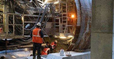 Metro na Bródno: Rozpoczęło się drążenie ostatniego tunelu
