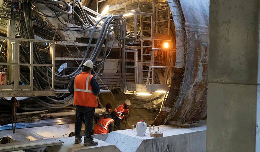 Metro na Bródno: Rozpoczęło się drążenie ostatniego tunelu Metro na Bródno: Rozpoczęło się drążenie ostatniego tunelu