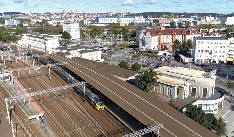 SKM Trójmiasto z umową na projekt Centrum: monitoring, informacja pasażerska i Gdynia Główna SKM Trójmiasto z umową na projekt Centrum: monitoring, informacja pasażerska i Gdynia Główna
