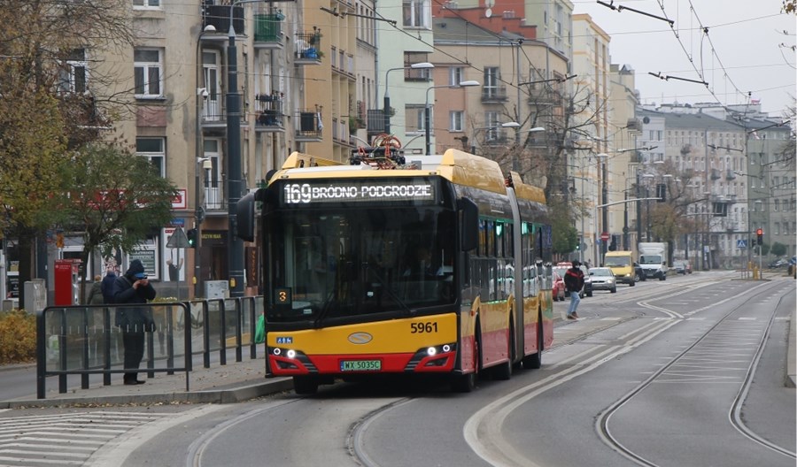 Warszawa: Rozkłady lepiej dopasowane. Kilkadziesiąt linii zmieni rozkład Warszawa: Rozkłady lepiej dopasowane. Kilkadziesiąt linii zmieni rozkład