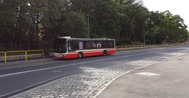 Jelenia Góra: Duża podwyżka cen i zmiana planów taborowych. Autobusy używane zamiast nowych 