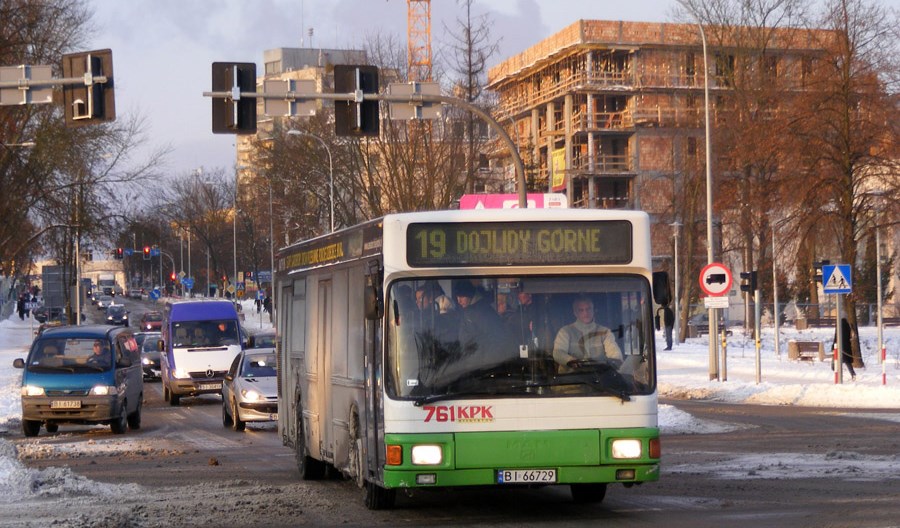 Białystok: Prawie 60-proc. spadek sprzedaży biletów Białystok: Prawie 60-proc. spadek sprzedaży biletów