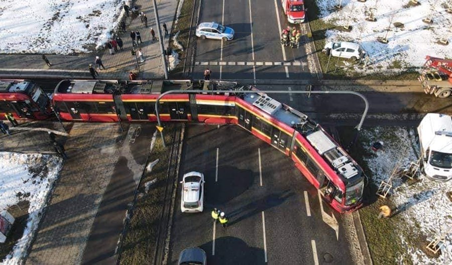 Łódź: Wypadek z udziałem tramwaju na Retkini Łódź: Wypadek z udziałem tramwaju na Retkini