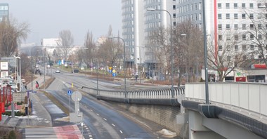 Warszawski Służewiec. Pandemia ograniczyła korki, ale problemy nie zniknęły