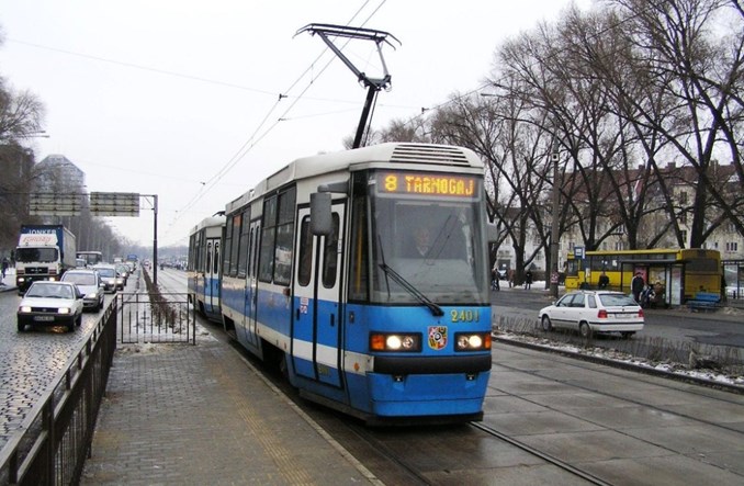 Wrocław: Pomimo pandemii liczba kursów rośnie – podobnie jak ceny biletów 