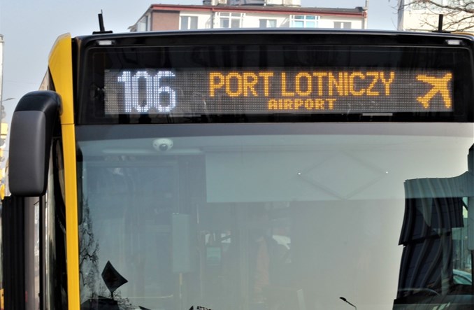 MPK Wrocław po angielsku. Nowe komunikaty na miejskich autobusach