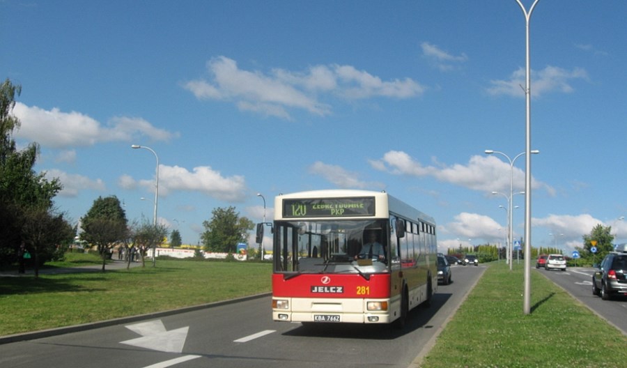 Jastrzębie-Zdrój: Zaczyna przybywać pasażerów. Będą nowe elektryki? Jastrzębie-Zdrój: Zaczyna przybywać pasażerów. Będą nowe elektryki?