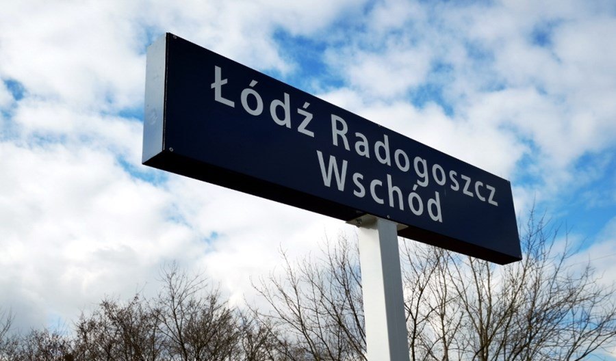 Łódź: System informacji na nowym przystanku kolejowym nie działa Łódź: System informacji na nowym przystanku kolejowym nie działa