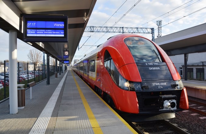 Komunikacja szynowa bez wsparcia z KPO. Metropolia warszawska: To niezrozumiałe