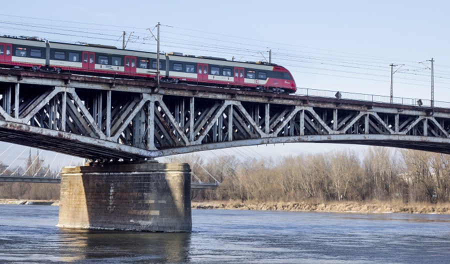 Warszawa: Most Średnicowy bez kładki pieszej i rowerowej Warszawa: Most Średnicowy bez kładki pieszej i rowerowej