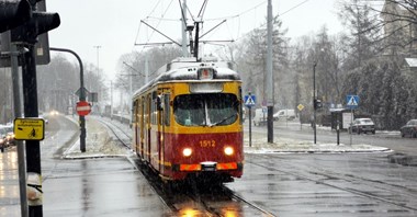 Nie będzie rządowego wsparcia dla komunikacji miejskiej. MI: Poza miastami sytuacja jest trudniejsza