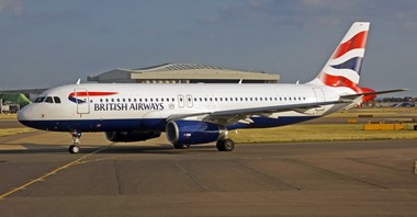 Wielka Brytania wychodzi z lockdownu. Więcej połączeń kolejowych, lotnicze dopiero w maju