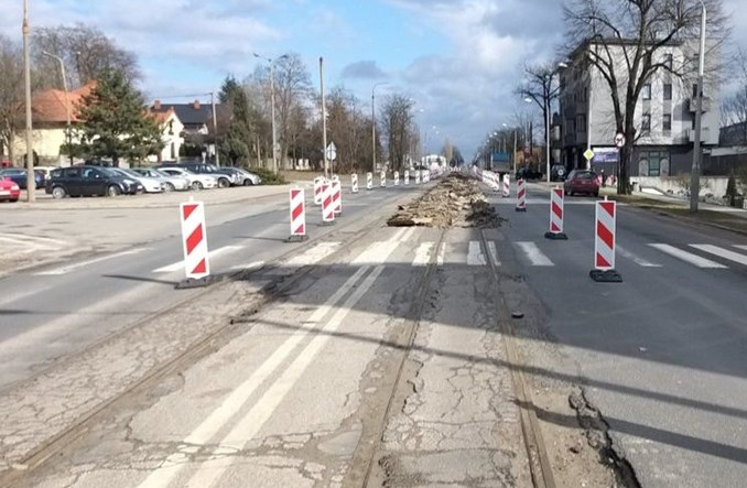 Pabianice: Niebawem zamknięcie ul. Warszawskiej. Koniec prac tramwajowych w 2022 r.