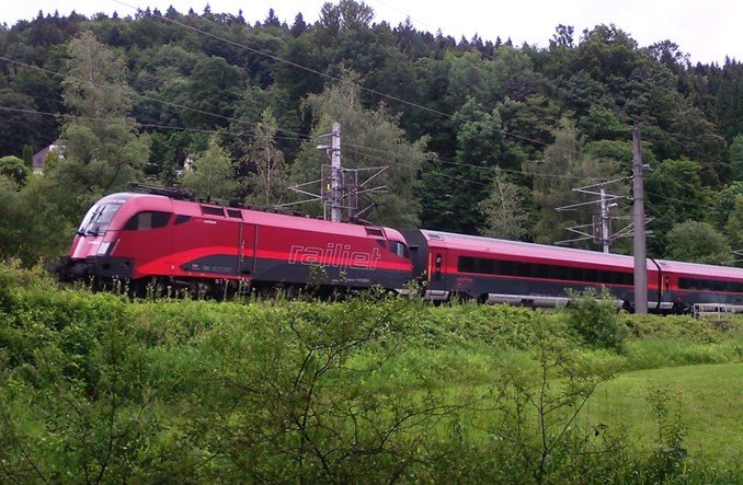 Koleje Austriackie masowo testują pracowników na covid