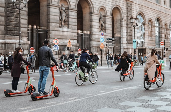 Francja: Elektryczne rowery za stare samochody!