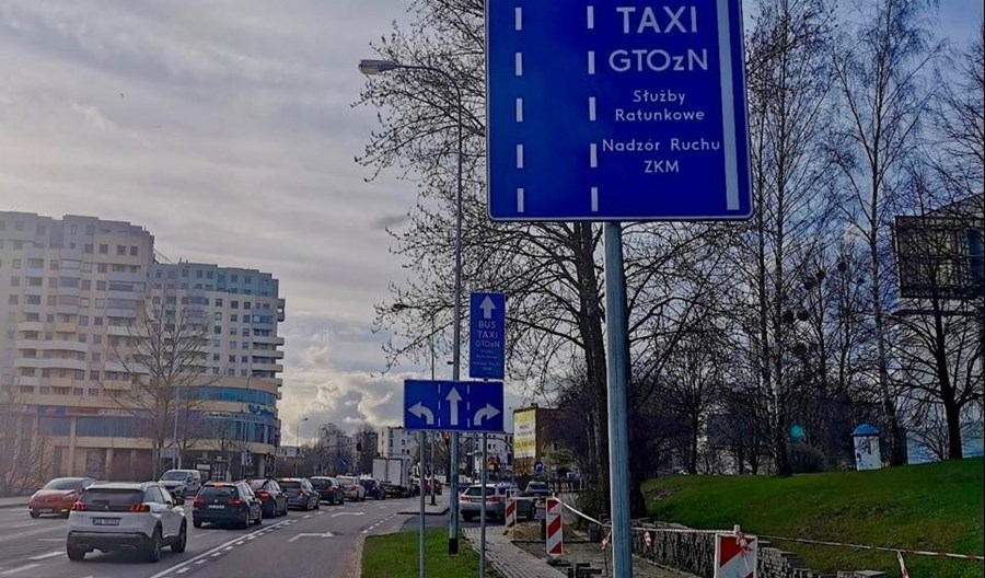 Gdynia: Przedłużony buspas na Małokackiej Gdynia: Przedłużony buspas na Małokackiej