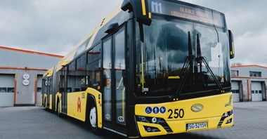 Rzeczywisty czas odjazdu autobusów na mapach Google. GZM usprawnia podróże