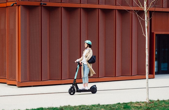 Do Krakowa wchodzi nowy operator e-hulajnóg