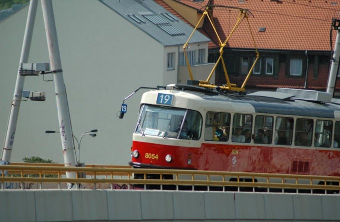 Praga: Nowa linia na nowym torowisku
