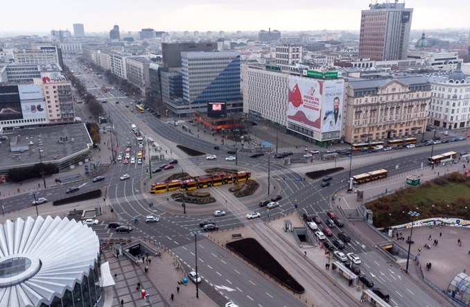 Warszawa: Osiem ofert na pasy w rejonie ronda Dmowskiego