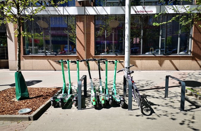 ZDM Warszawa proponuje zasady dla operatorów e-hulajnóg