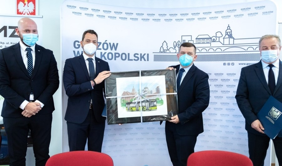 Gorzów Wlkp.: Jest umowa na elektrobusy Solarisa w pakiecie z infrastrukturą do ładowania Gorzów Wlkp.: Jest umowa na elektrobusy Solarisa w pakiecie z infrastrukturą do ładowania