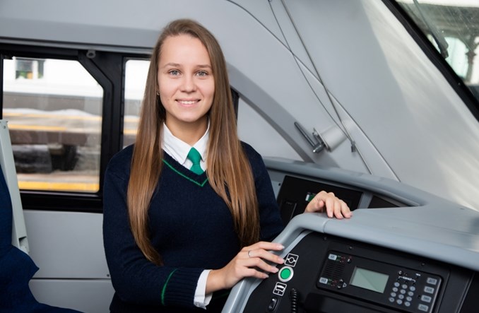 Moskwa: Kolejne kobiety maszynistkami pociągów podmiejskich