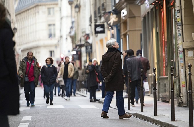 Francja. Centrum Paryża stanie się strefą ograniczonego ruchu do 2022 r. 