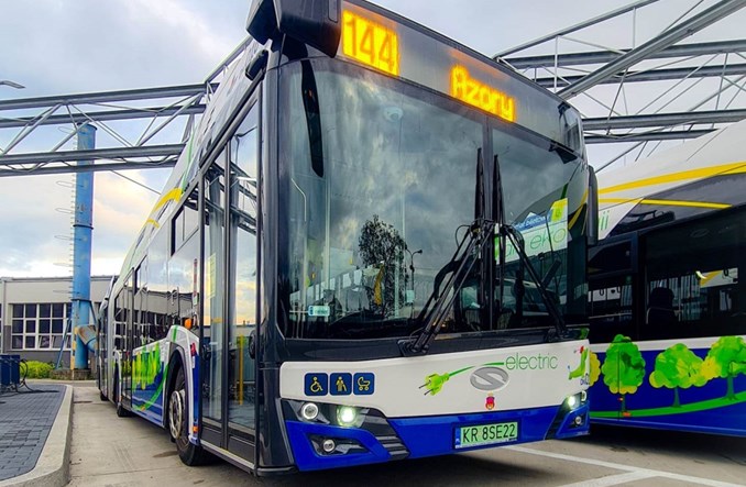 Kraków z kompletem 50 przegubowych elektrobusów