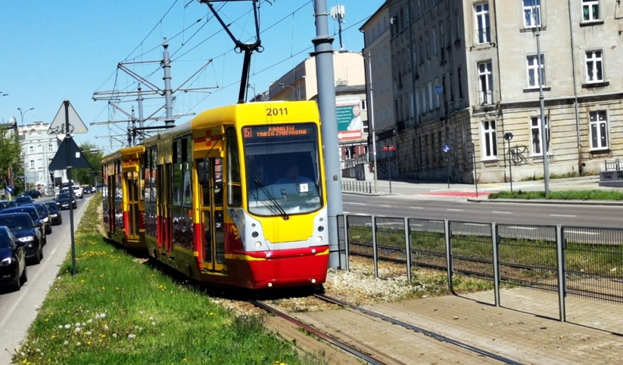 Łódź: Zamknięta kolejna trasa tramwajowa – tym razem z uwagi na stan kamienicy Łódź: Zamknięta kolejna trasa tramwajowa – tym razem z uwagi na stan kamienicy