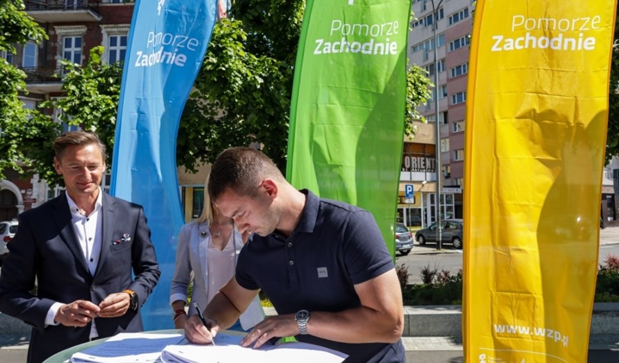 Rowerami wzdłuż jeziora Dąbie na wiosnę 2023 r. Umowa z nowym wykonawcą Rowerami wzdłuż jeziora Dąbie na wiosnę 2023 r. Umowa z nowym wykonawcą