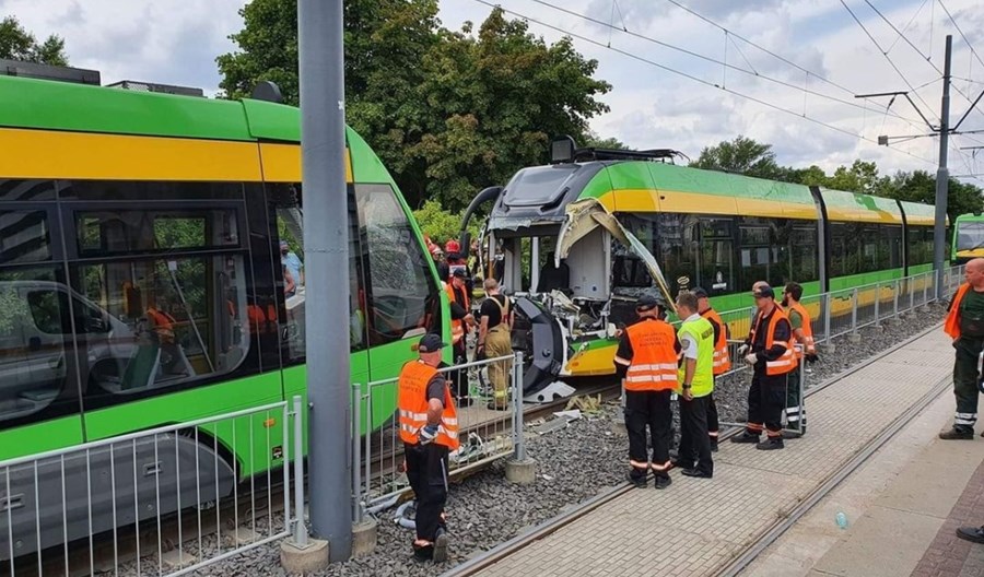 Zderzenie tramwajów w Poznaniu. Są ranni Zderzenie tramwajów w Poznaniu. Są ranni