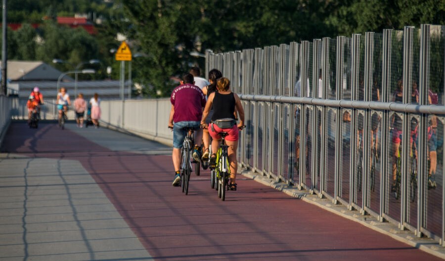 Kraków chwali się nowymi drogami dla rowerów. Sporo planów i koncepcji Kraków chwali się nowymi drogami dla rowerów. Sporo planów i koncepcji