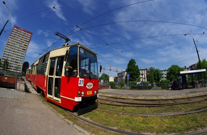 Nocny tramwaj zastąpiony przez autobus. Jak na razie pilotaż się sprawdza
