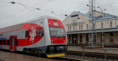 Litwa rozważa wprowadzenie obostrzeń. Niezaszczepieni nie skorzystają z komunikacji?