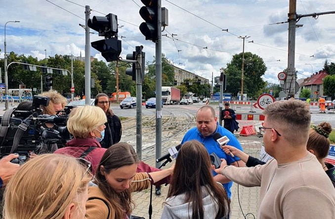 Wrocław: Prace torowe przed terminem. MPK zabiera się za plac Jana Pawła II