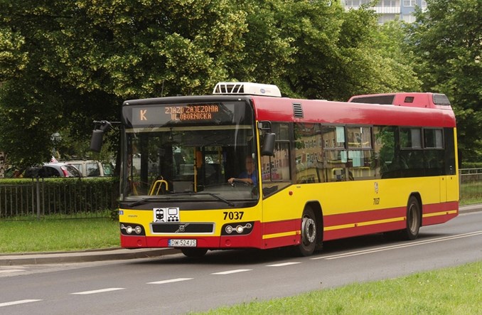 Wrocław chce ograniczać smog. Drogi rowerowe i wydzielone trasy komunikacji zbiorowej 