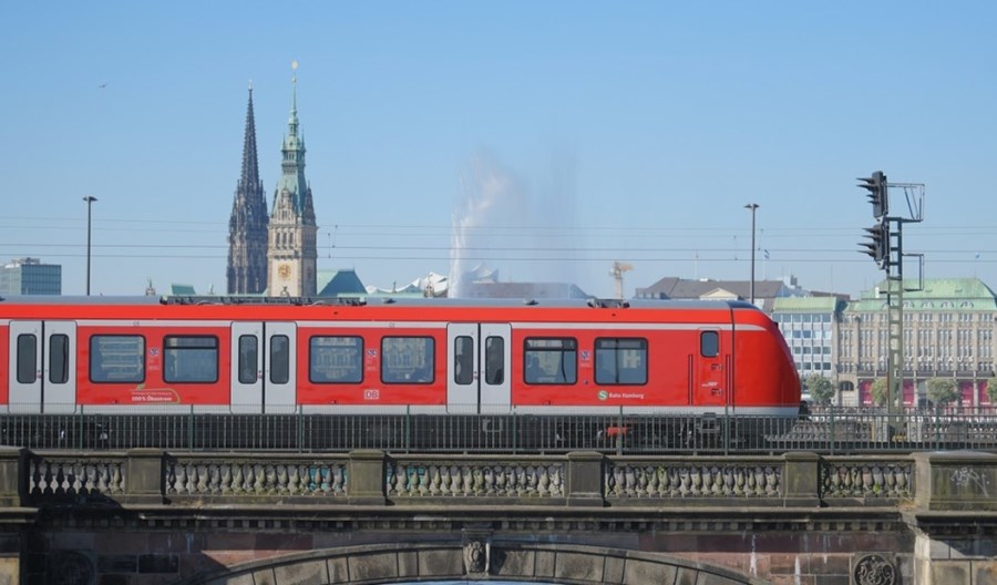 Hamburg korzysta z opcji. Alstom dostarczy tam kolejne pociągi dla S-bahnu Hamburg korzysta z opcji. Alstom dostarczy tam kolejne pociągi dla S-bahnu