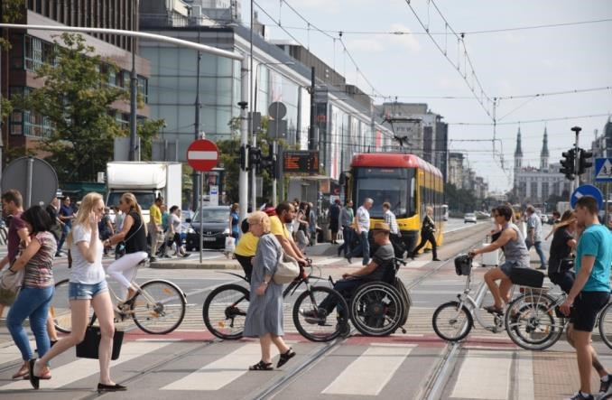 Liczba wypadków na pasach o 30% mniejsza po zmianie pierwszeństwa pieszych?