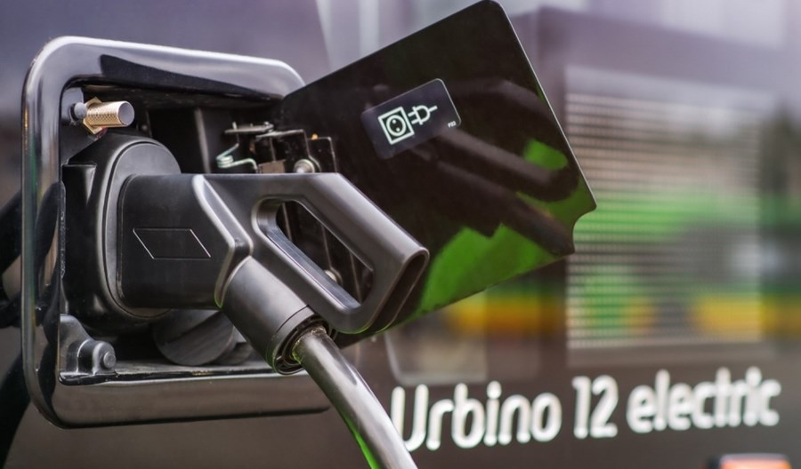 Kolejne 24 elektrobusy Solarisa dla Barcelony Kolejne 24 elektrobusy Solarisa dla Barcelony