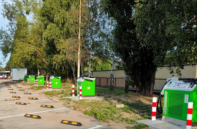 Szczecin. Zajezdnia Klonowica już z ładowarkami do elektrobusów  