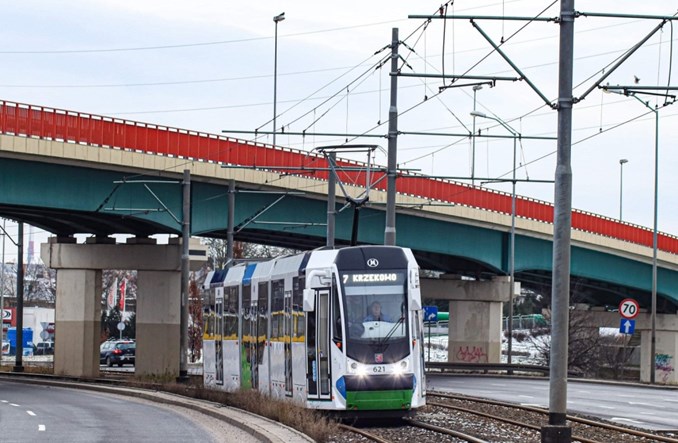Tramwaje Szczecińskie dokupią dwukierunkowe tramwaje-składaki