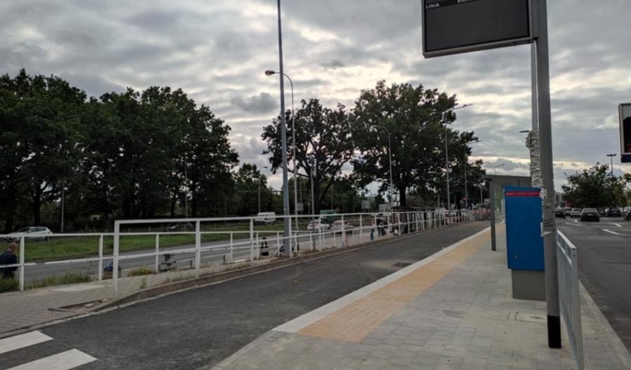 Wrocław. Nowy buspas na ul. Krzywoustego Wrocław. Nowy buspas na ul. Krzywoustego
