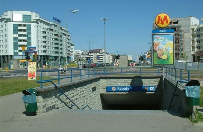 Wejścia na stacje metra na Ursynowie zyskają zadaszenie